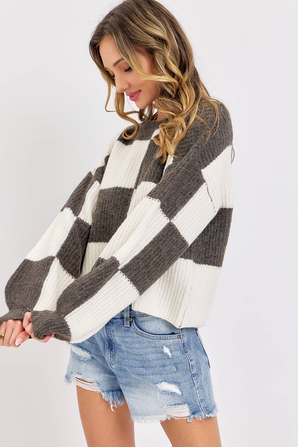 CHECKER RELAXED FIT COMFY SWEATER