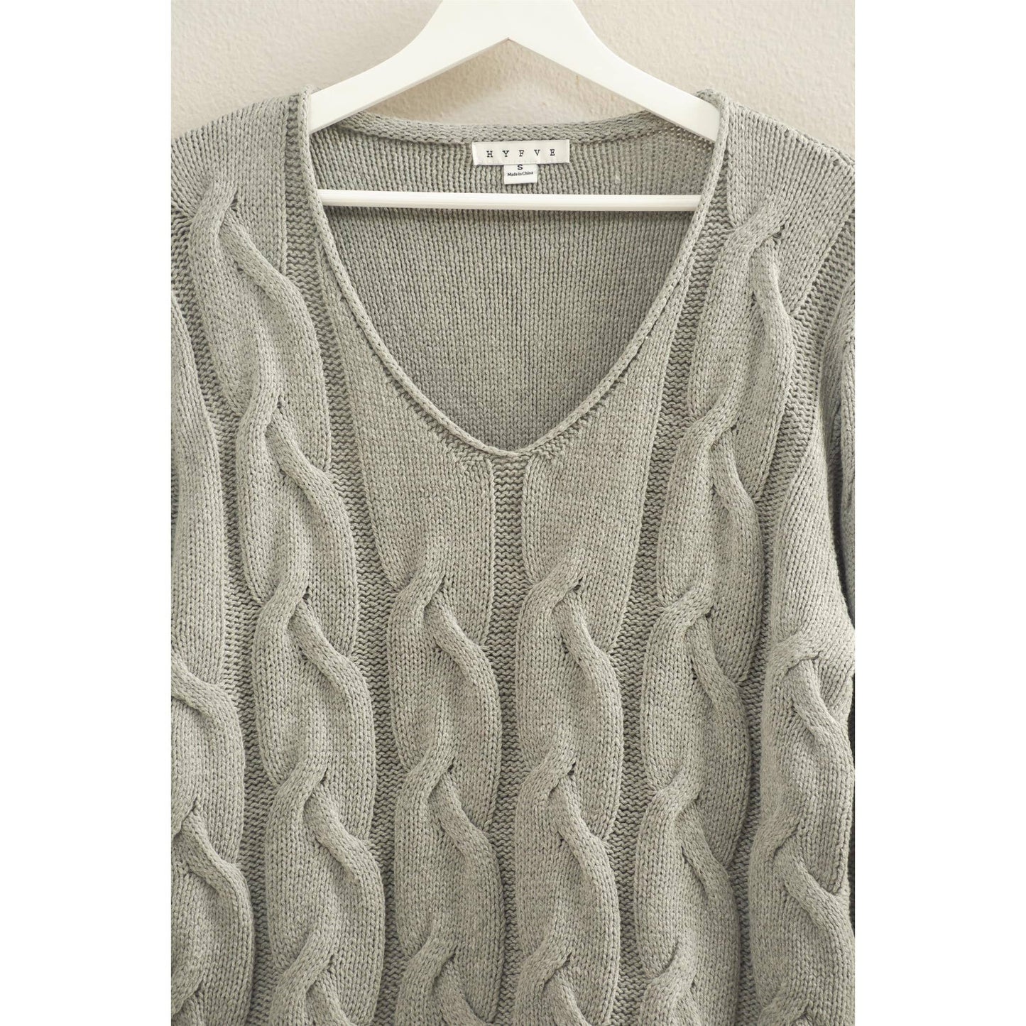 V Neck Cable Pullover Sweater