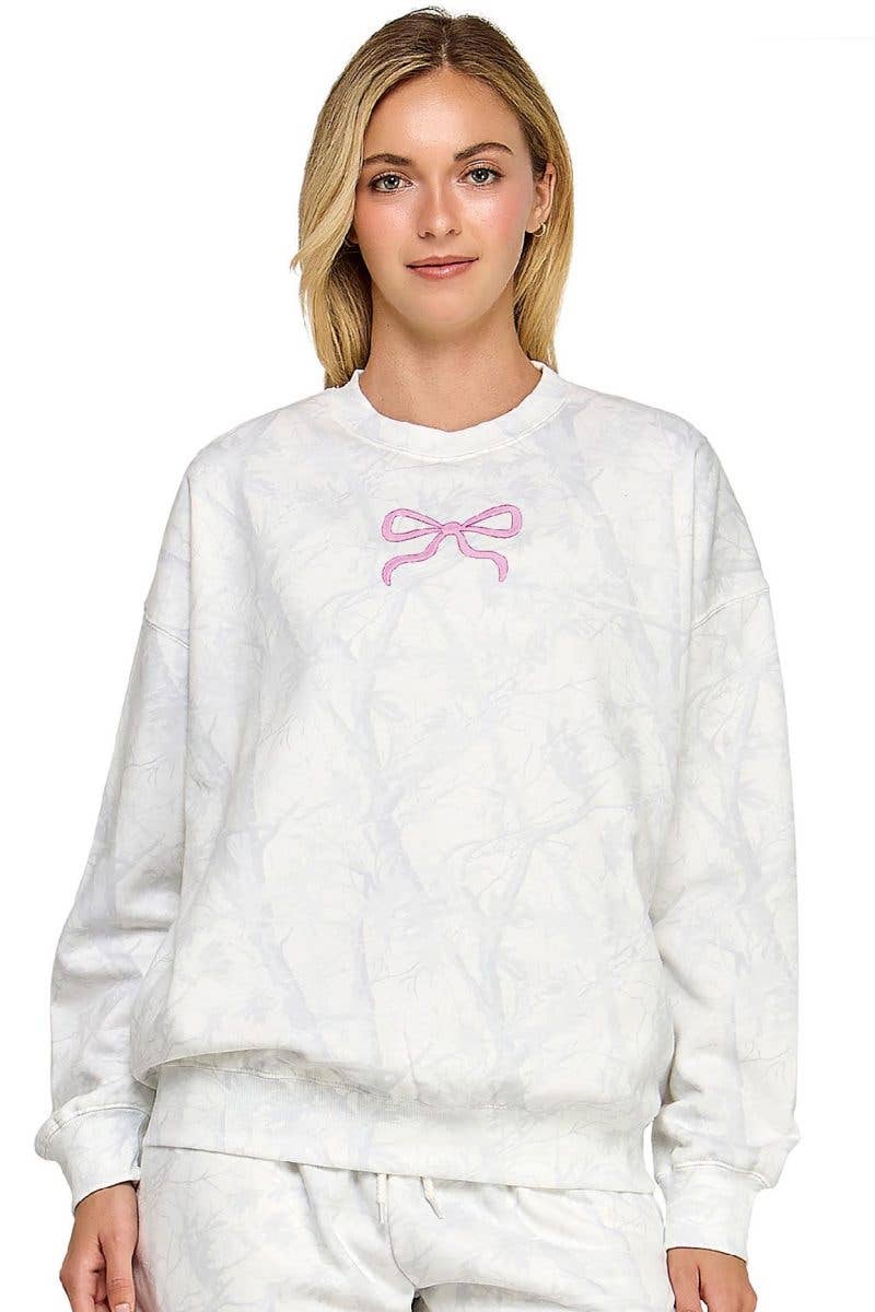 Camo bow crewneck