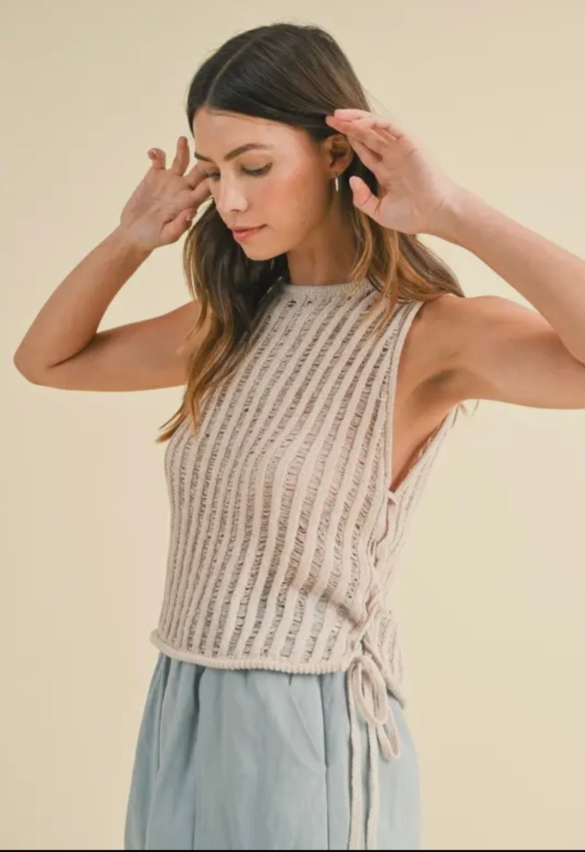 Knit side tie top