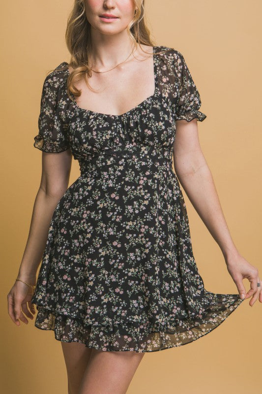 Floral tie waist romper