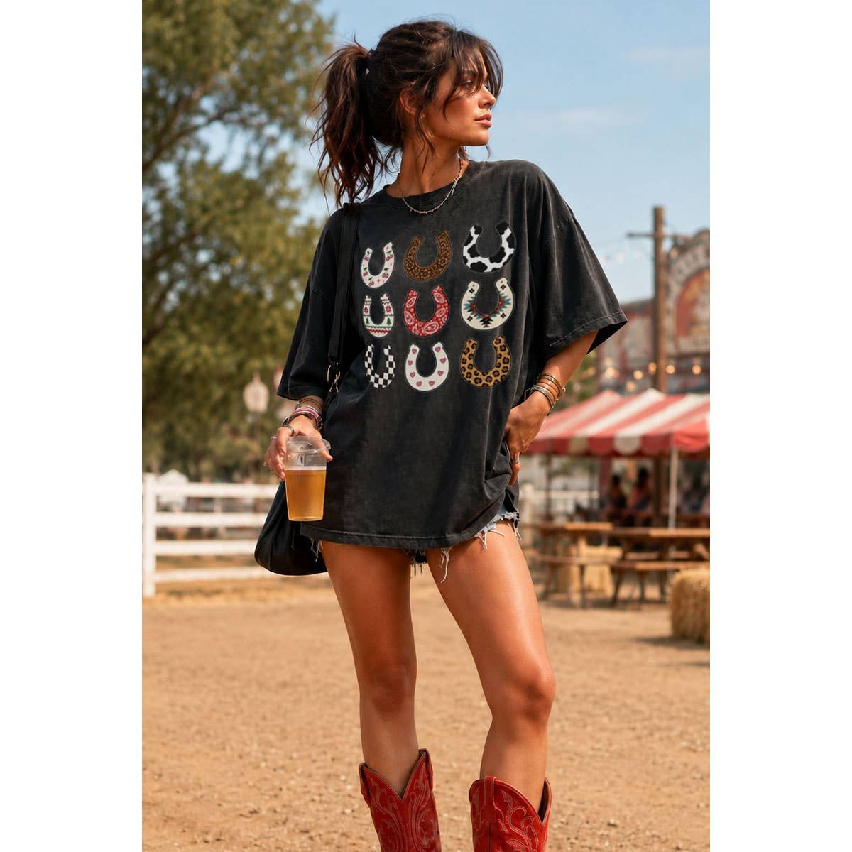 HORSE SHOE OVERSIZED MINERAL GRAPHIC TEE