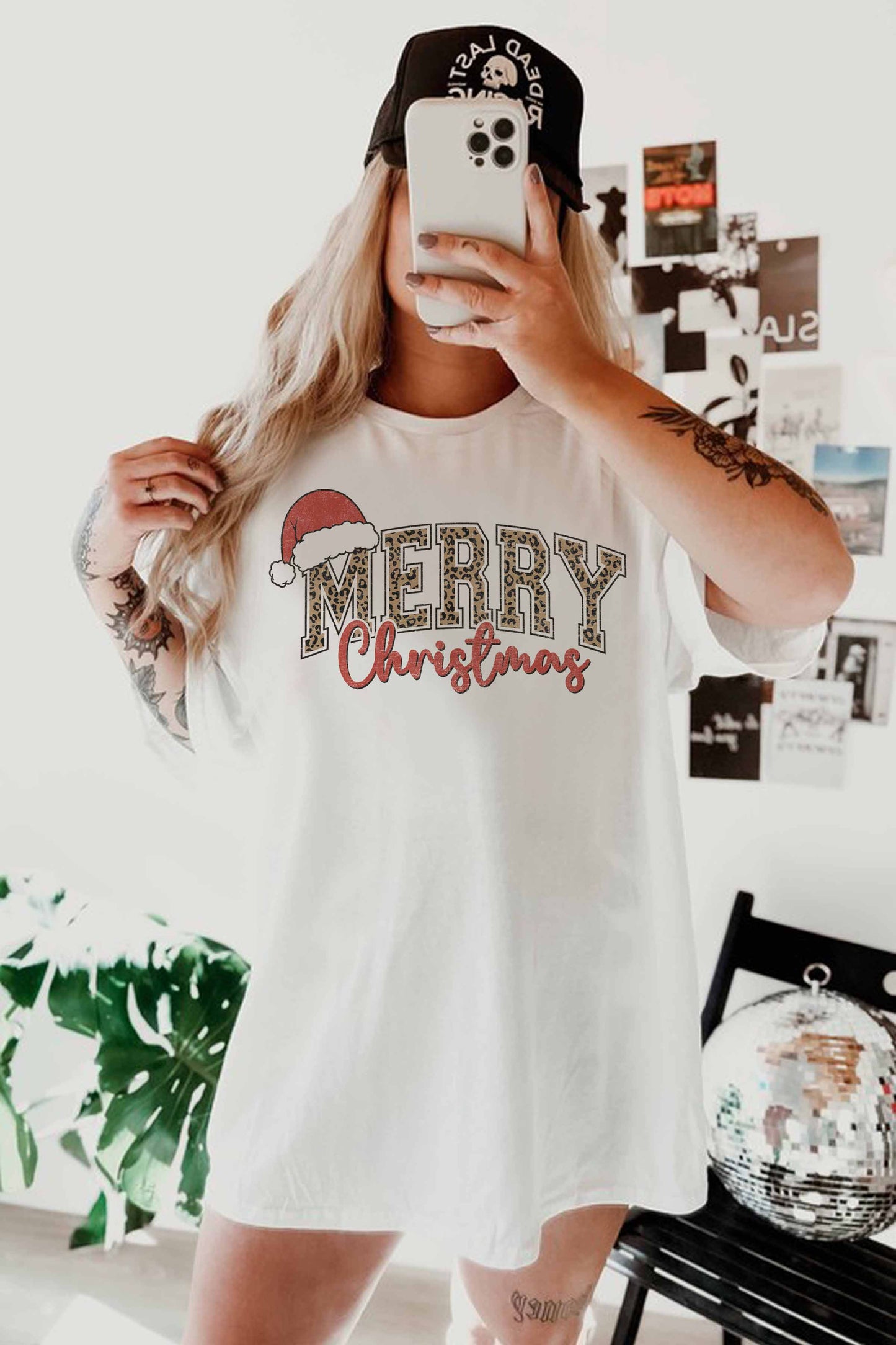 LEOPARD MERRY CHRISTMAS OVERSIZED TEE