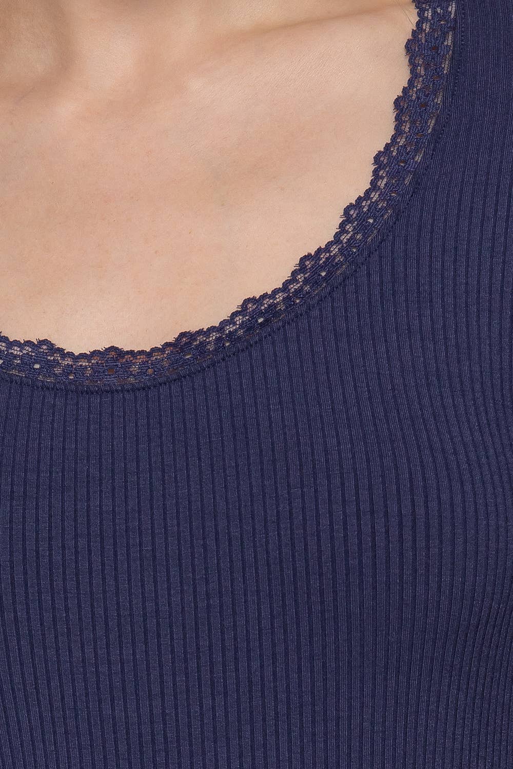 Lace trim long sleeve