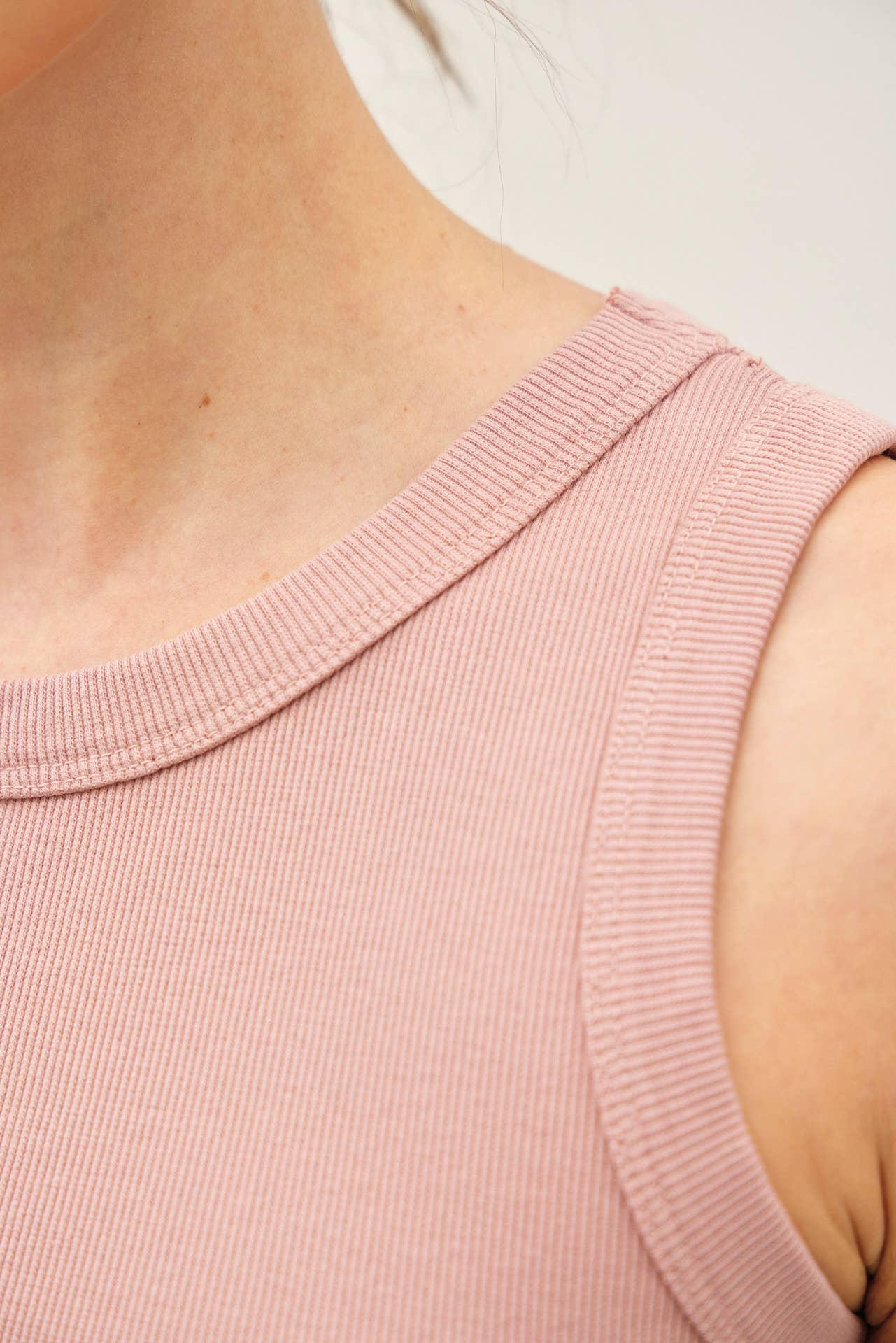 Round neck basic tank