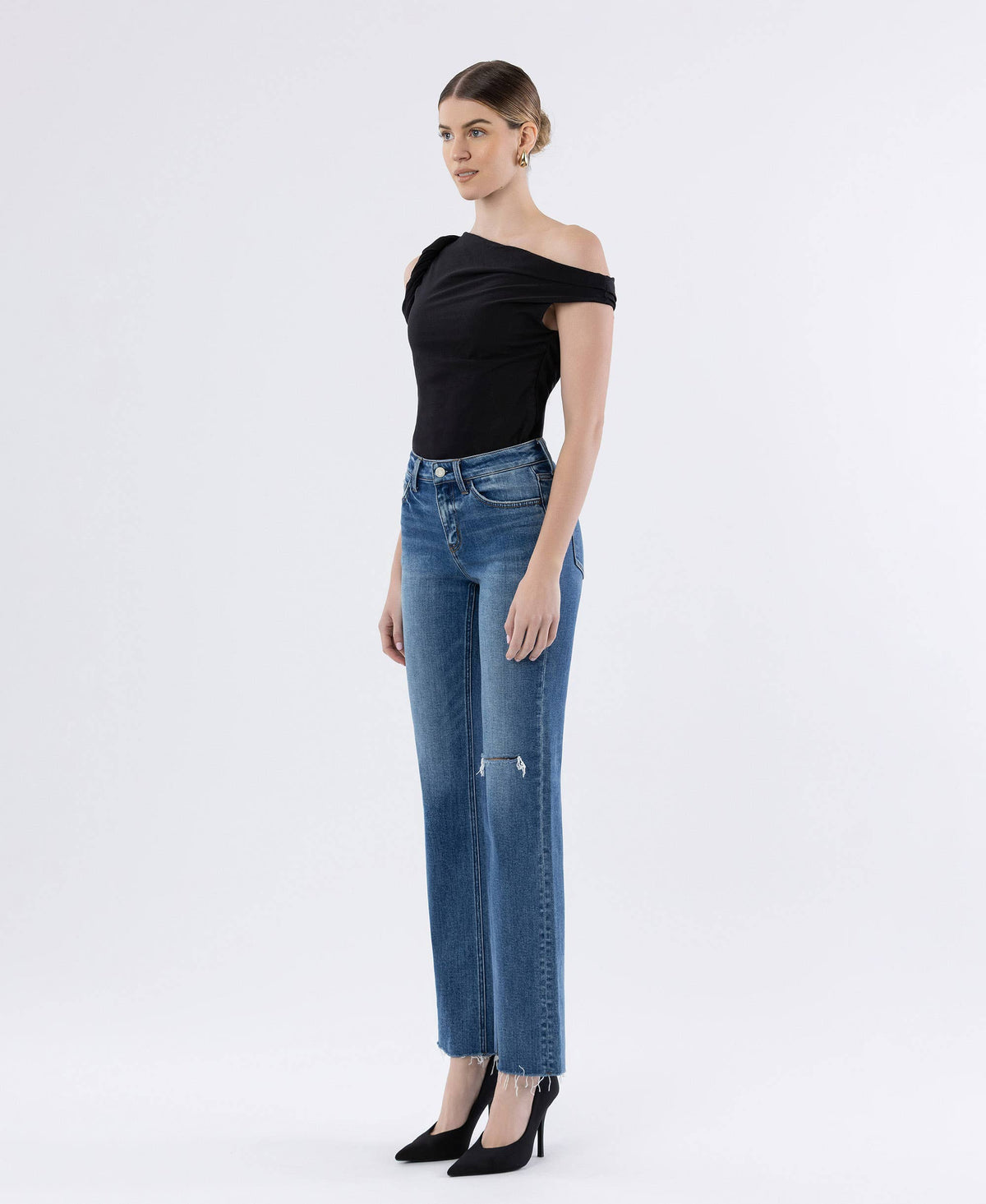 VICTORIA HIGH RISE RAW HEM STRAIGHT JEANS T6679