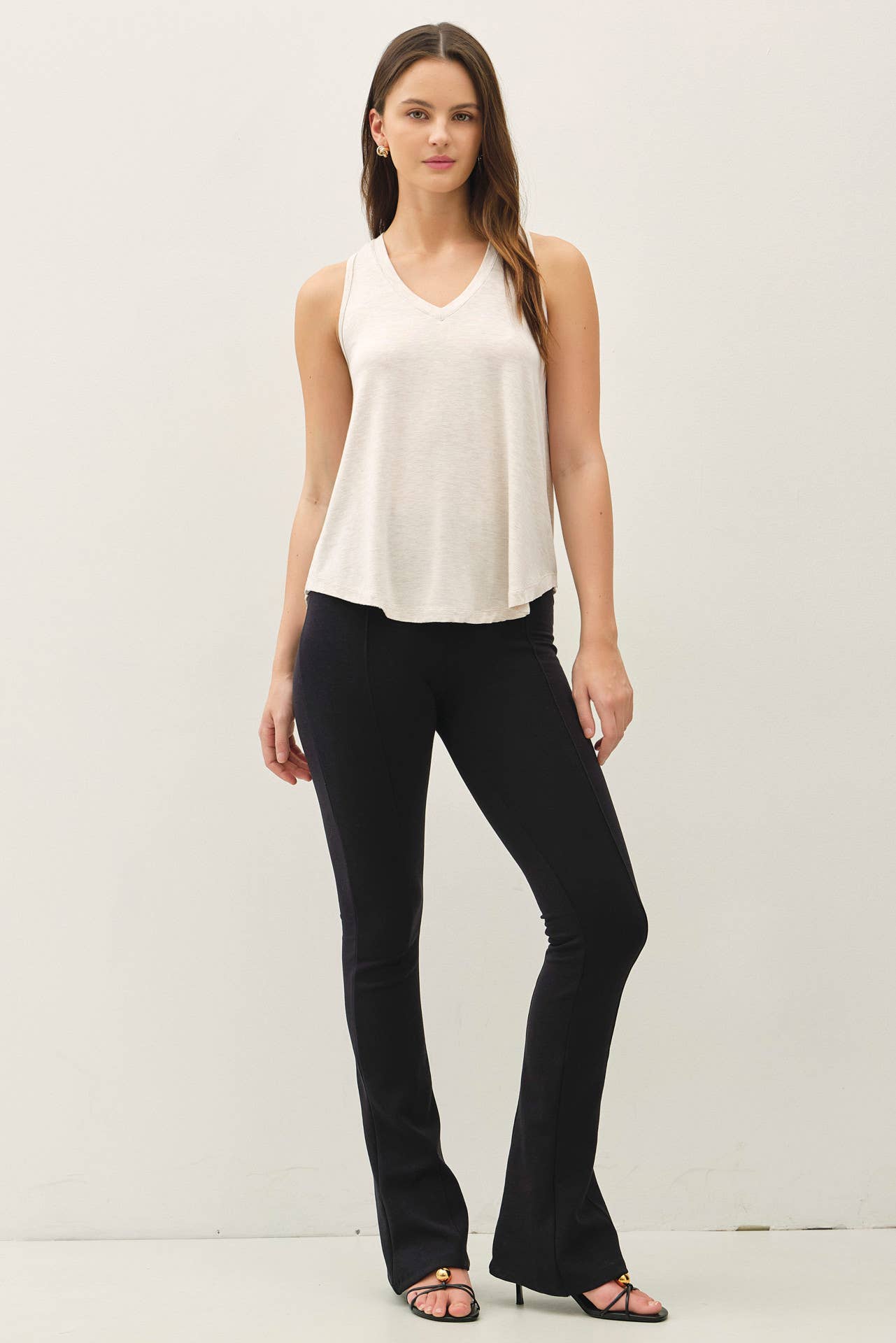 V-NECK SWING TANK