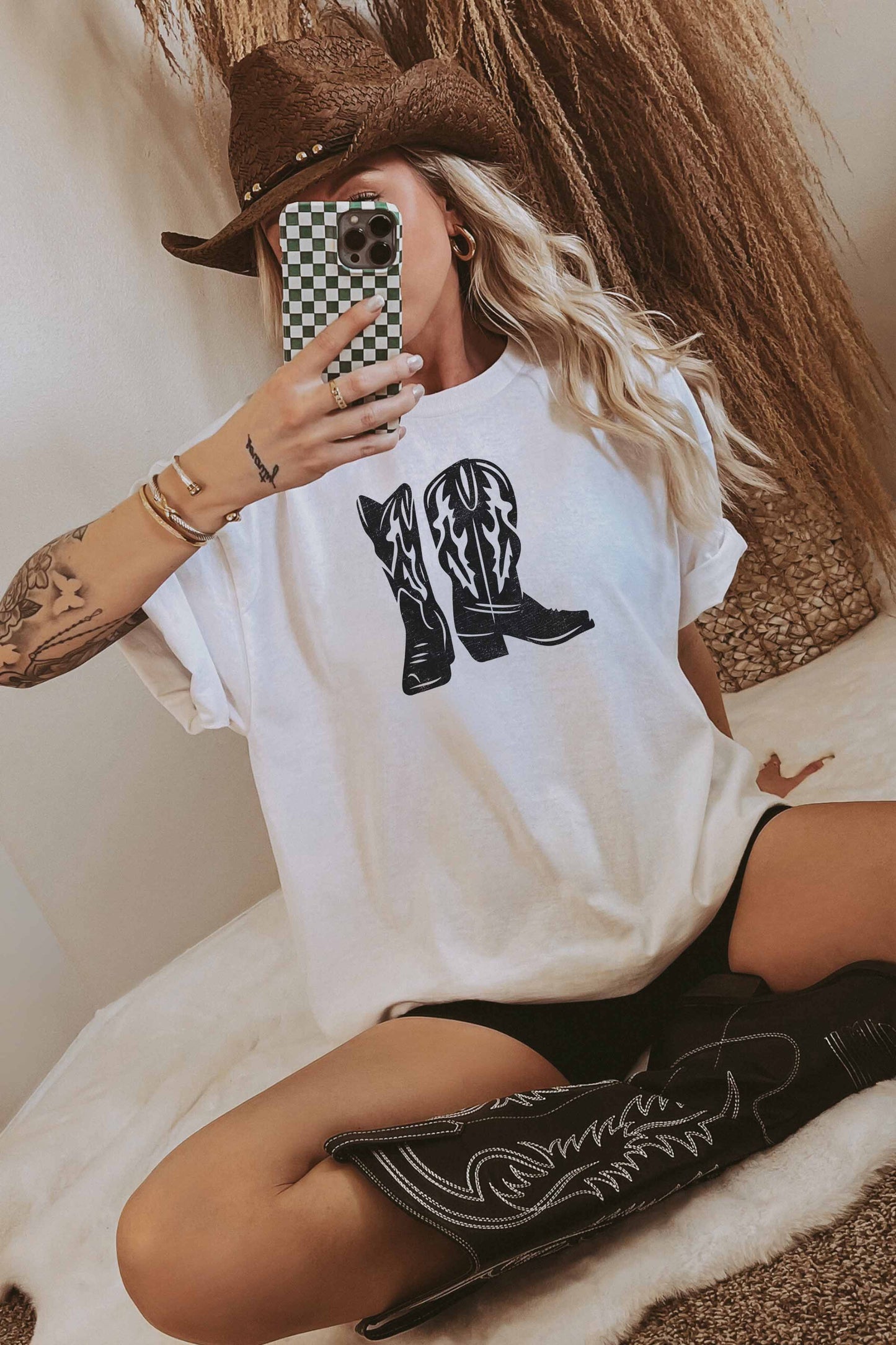 COWGIRL BOOTS OVERSIZED TEE