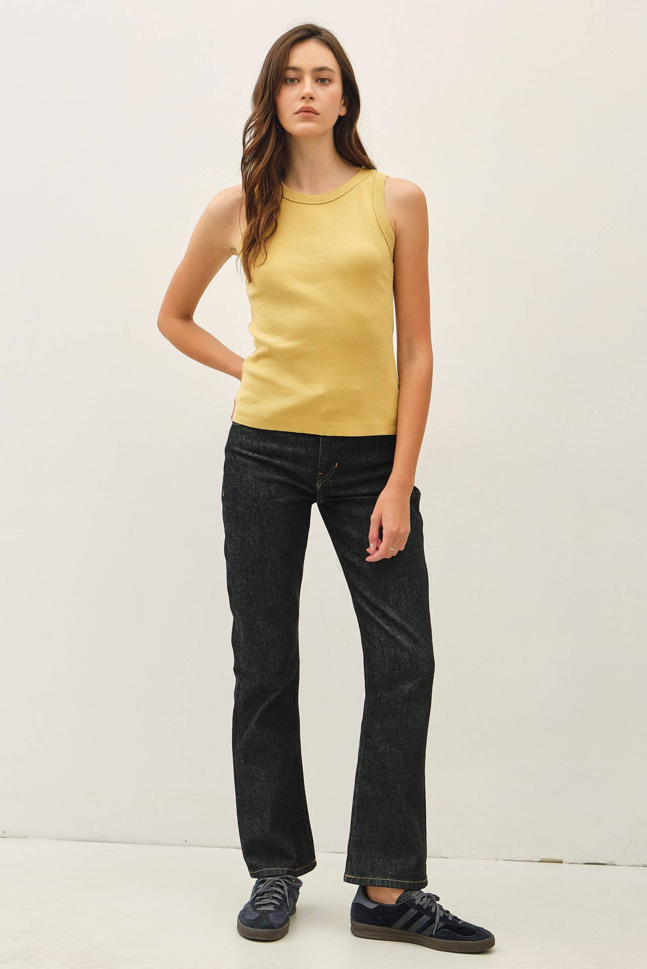 Round neck basic tank