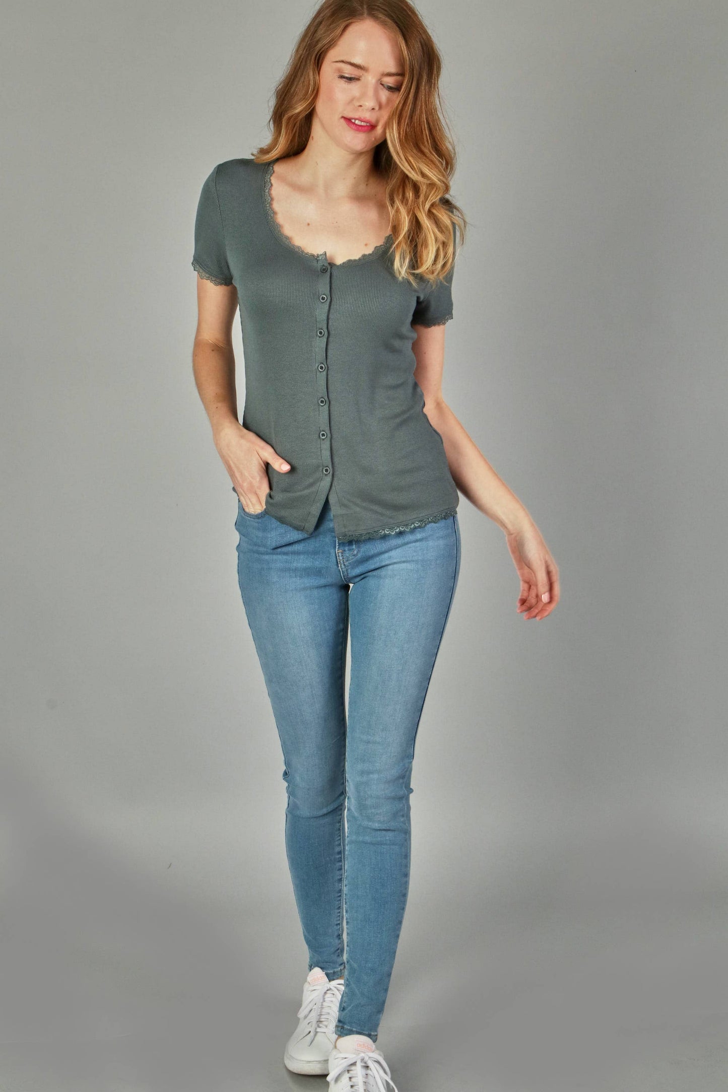 Button lace top
