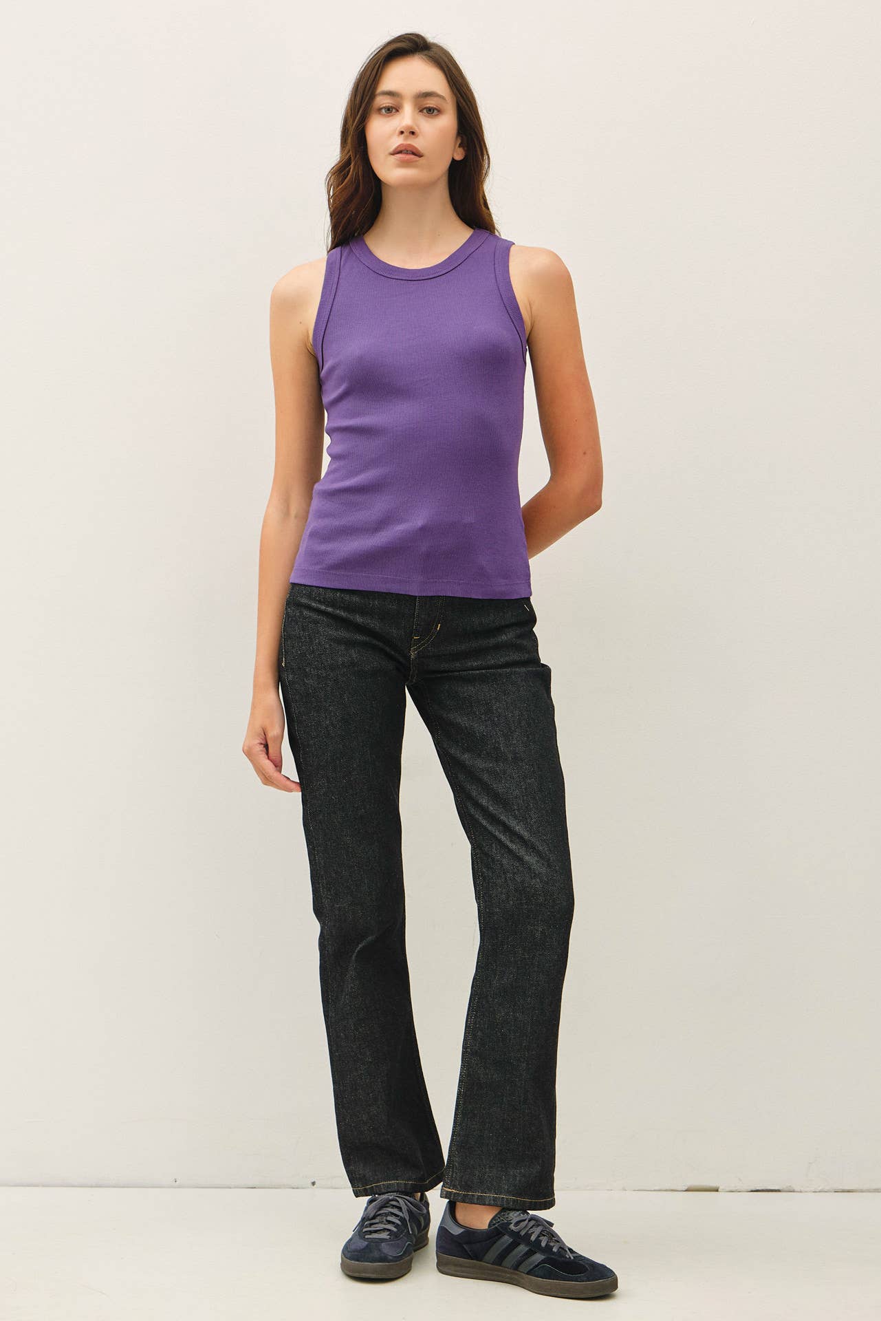 Round neck basic tank