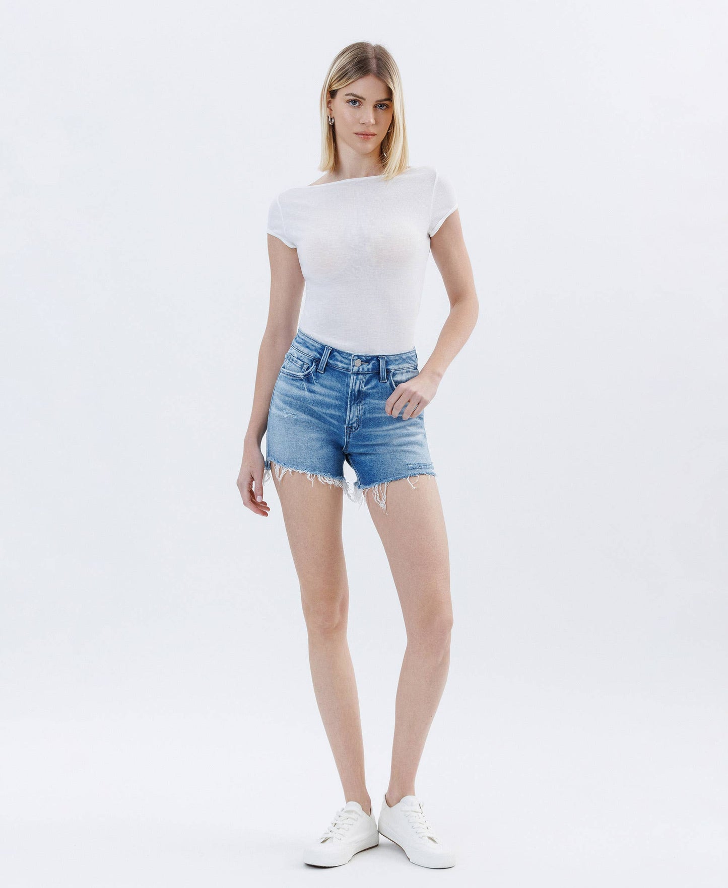 MARIE HIGH RISE RAW SIDE STEP HEM SHORTS T6815