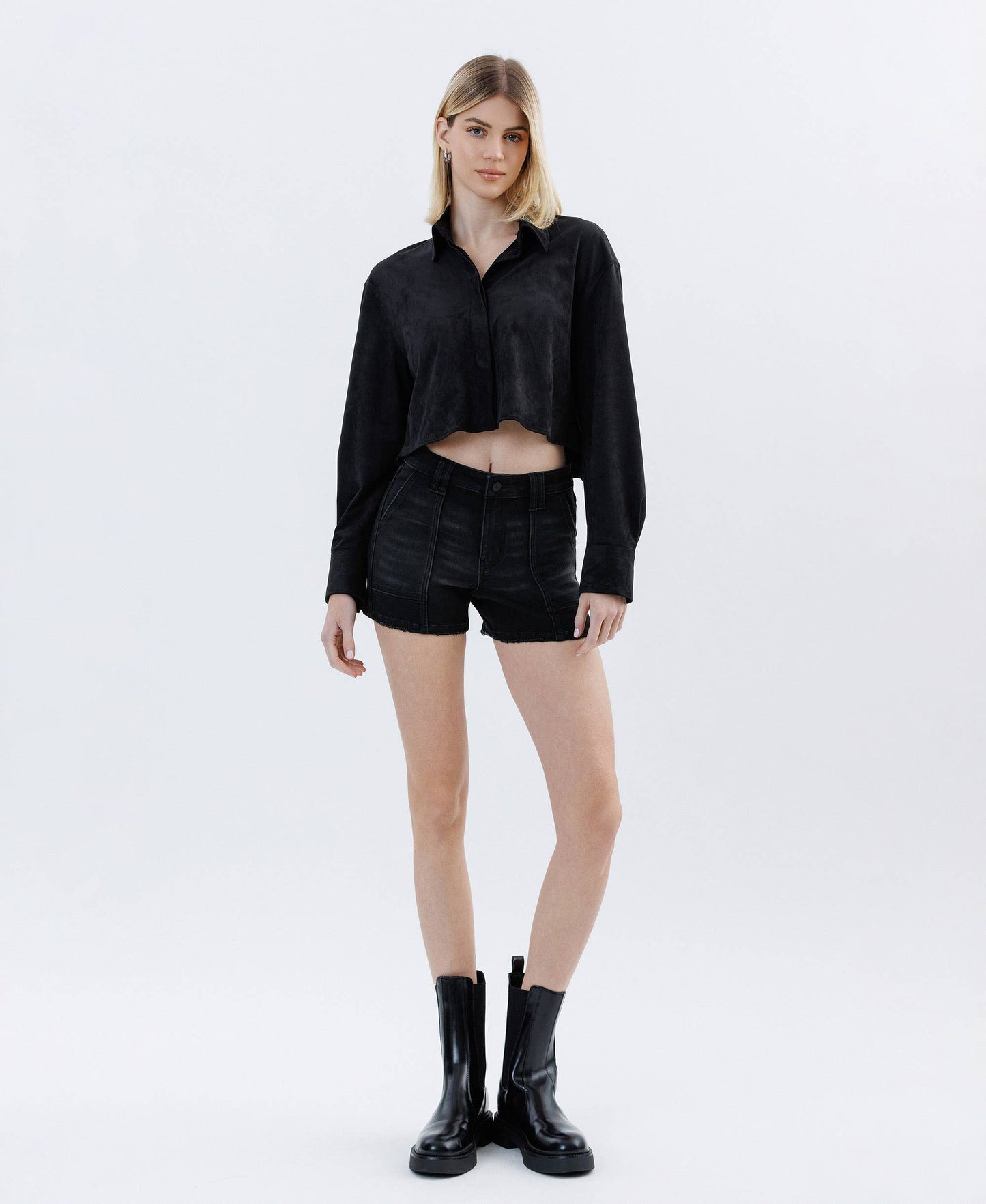 HIGH RISE UTILITY POCKET DENIM SHORTS LV1744BK