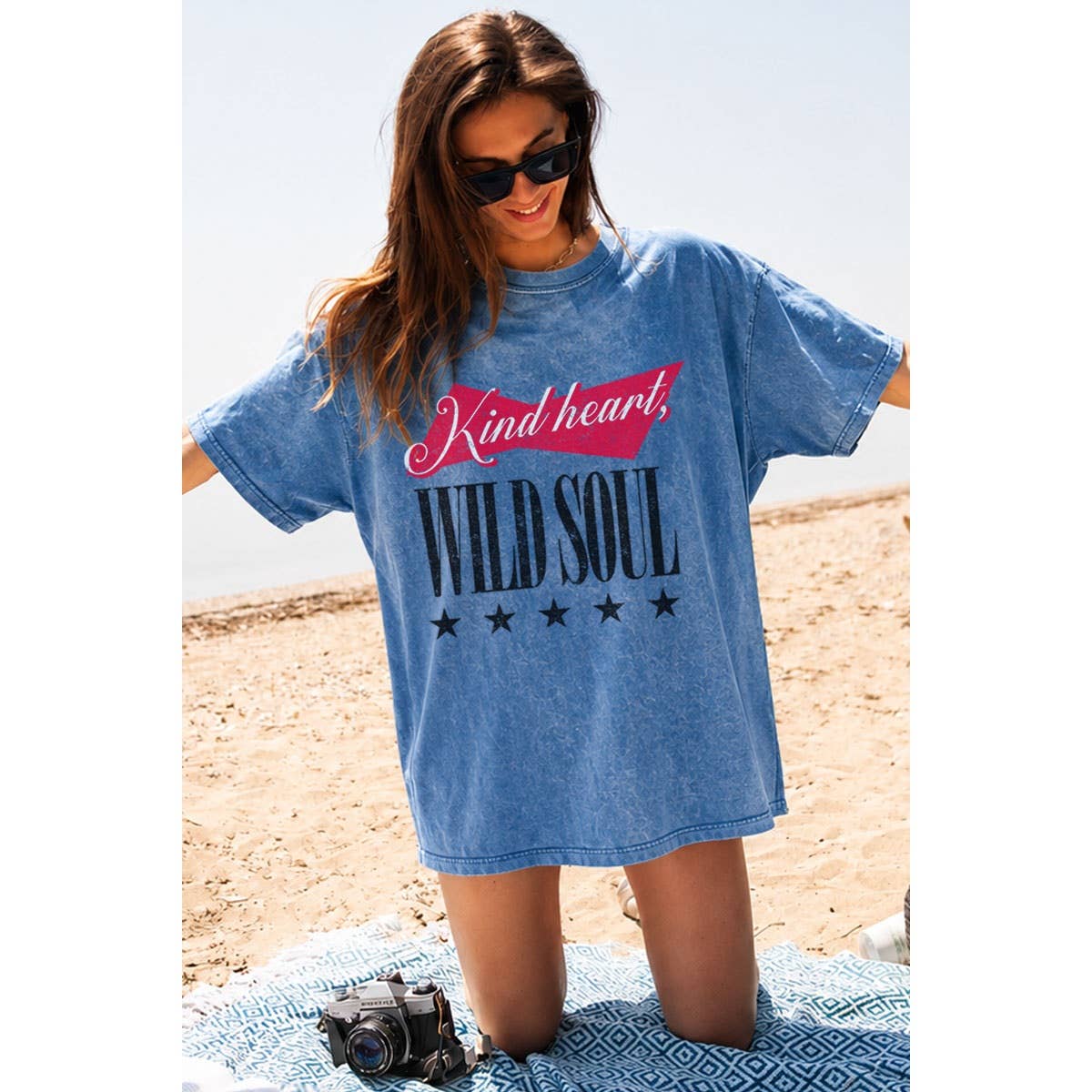 KIND HEART WILD SOUL OVERSIZED MINERAL GRAPHIC TEE