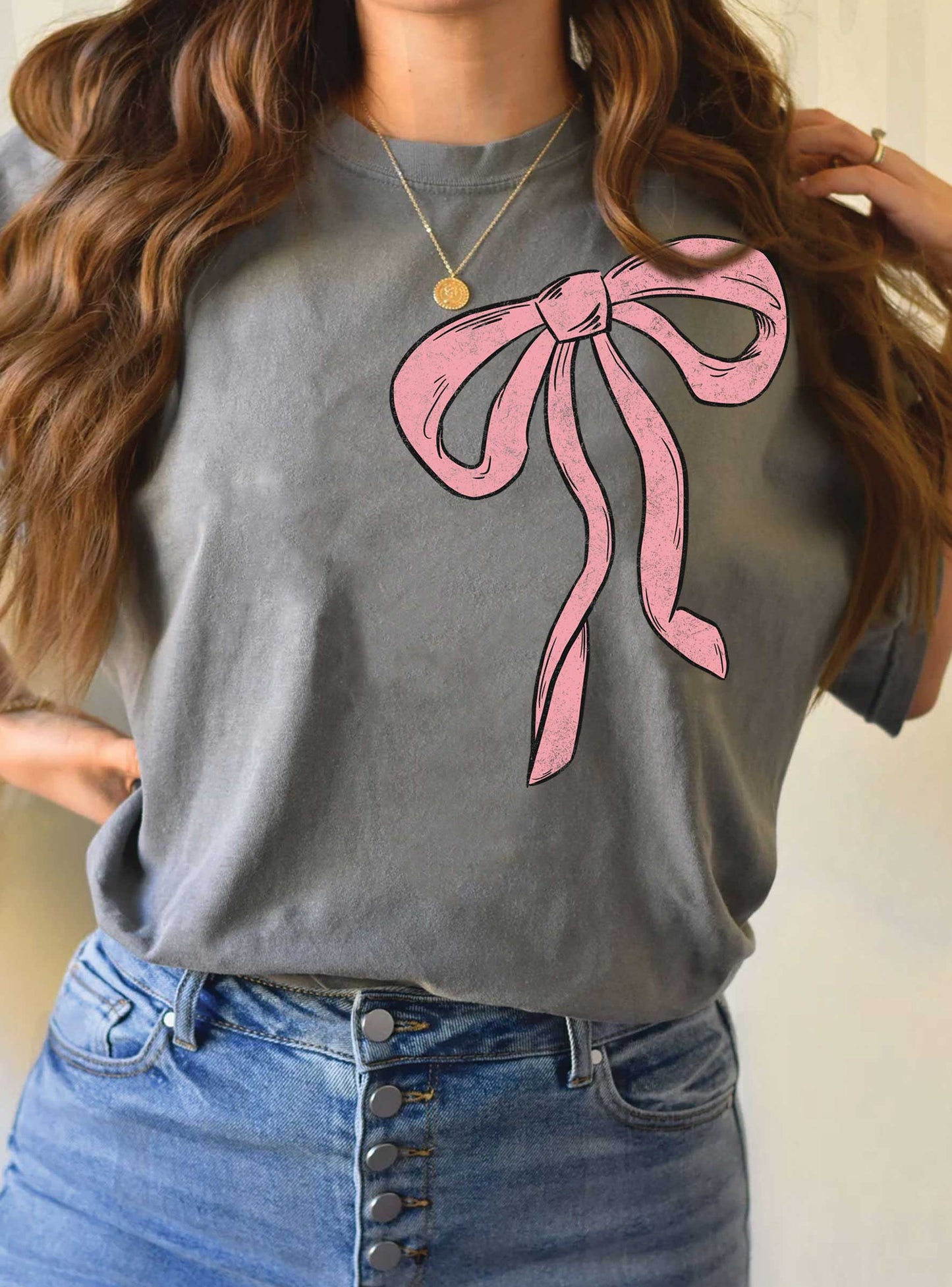 PINK BOW GRAPHIC TEE