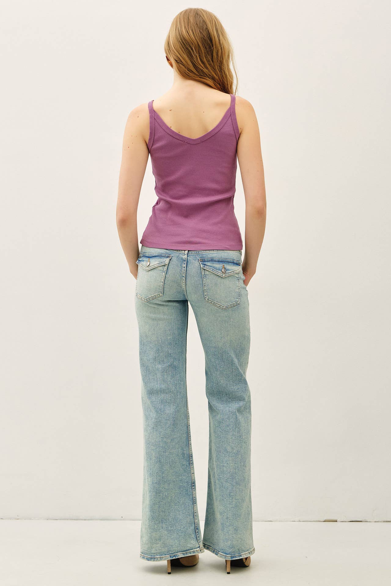 ribbed v neck tank