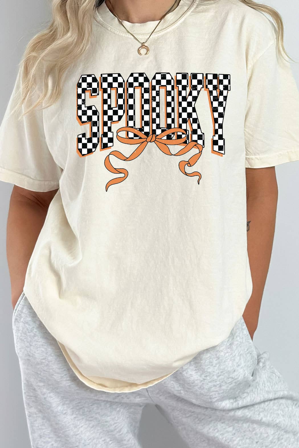 (PRE-ORDER) Spooky Checkered Bow Comfort Colors Tee