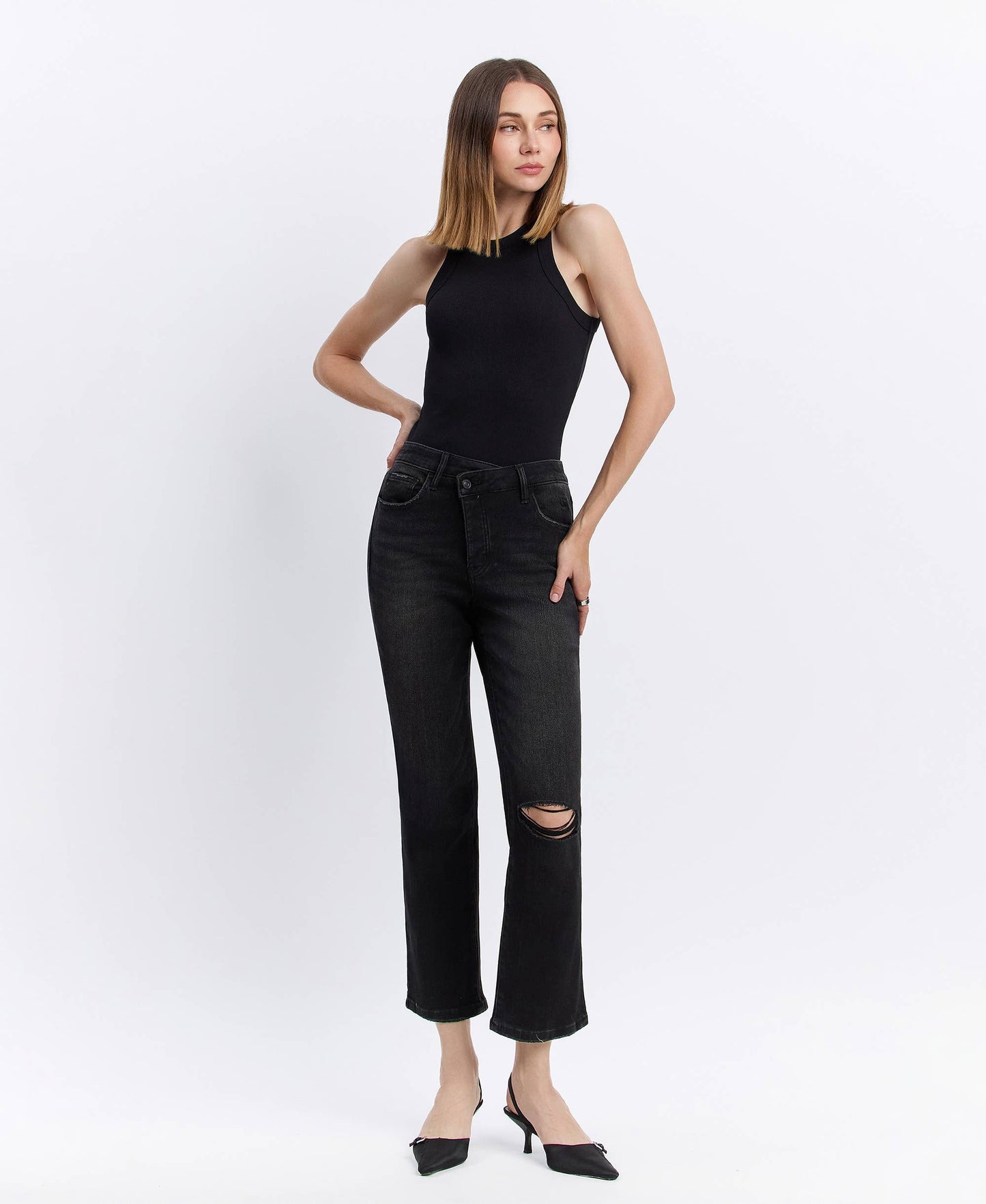 GINA HIGH RISE DISTRESSED STRAIGHT JEANS