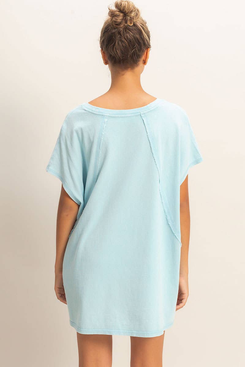 Oversized V-Neck Mineral Washed Top