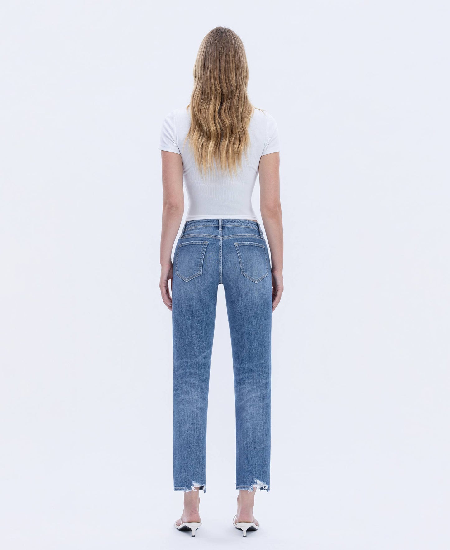 HIGH RISE DISTRESSED BOYFRIEND FIT JEANS LV1631