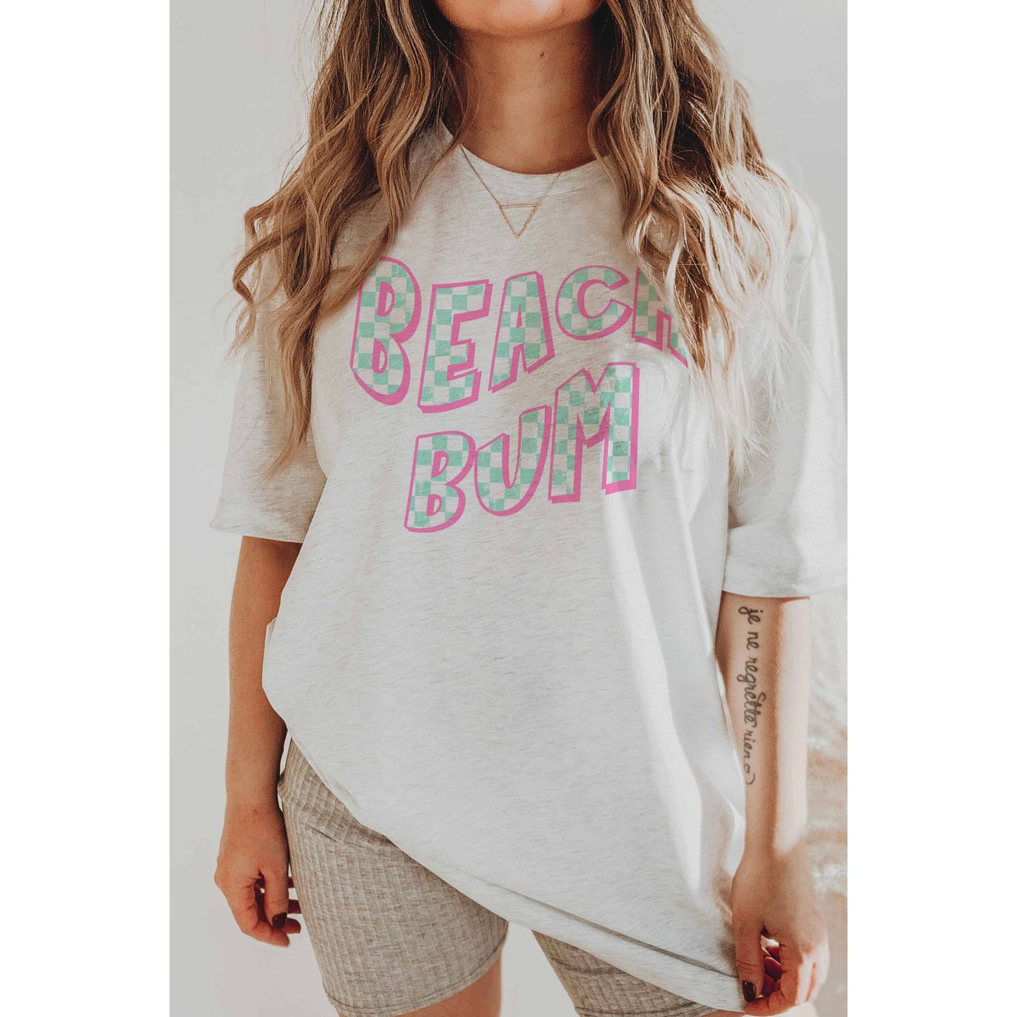 CHECKERED BEACH BUM Graphic Tee