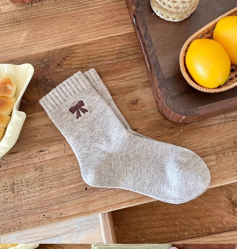 WOMAN RIBBED BOW KNOT SOCKS | 40S02074