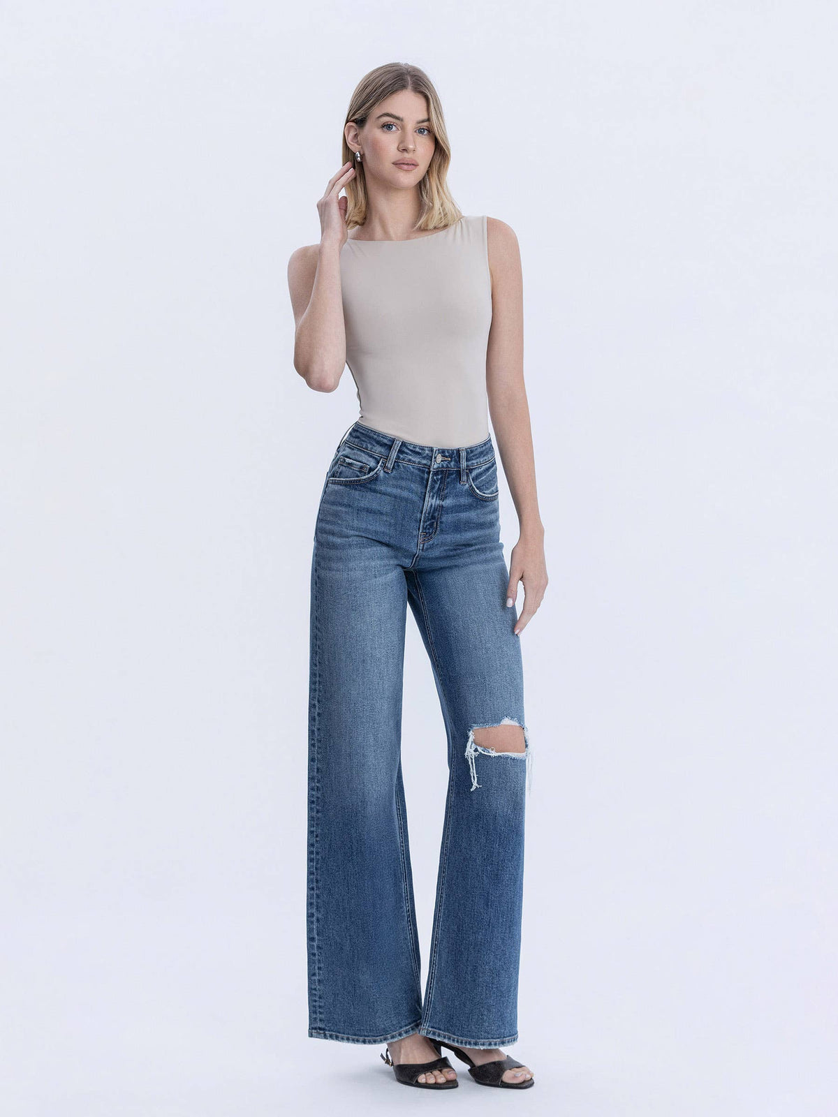 OLIVIA HIGH RISE DISTRESSED LEFT KNEE WIDE LEG JEANS T7076
