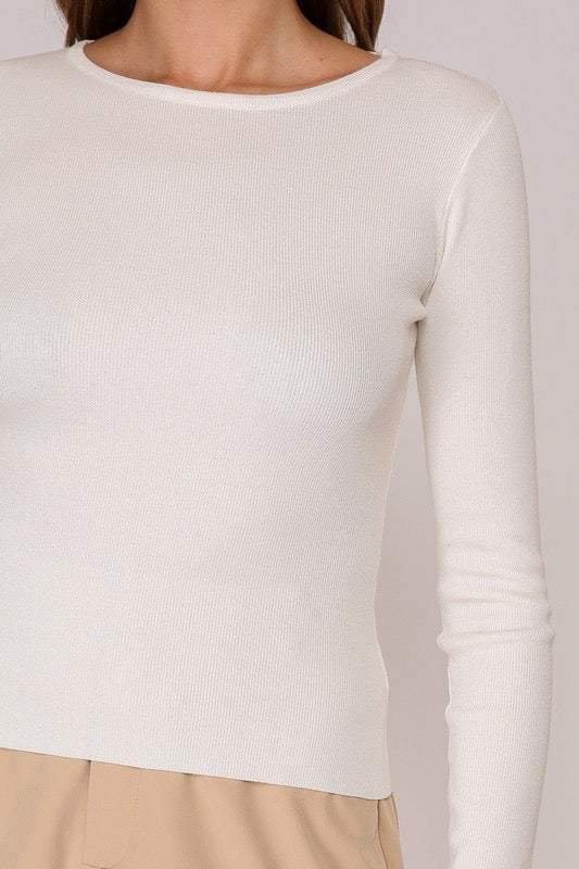 Round neck sweater top