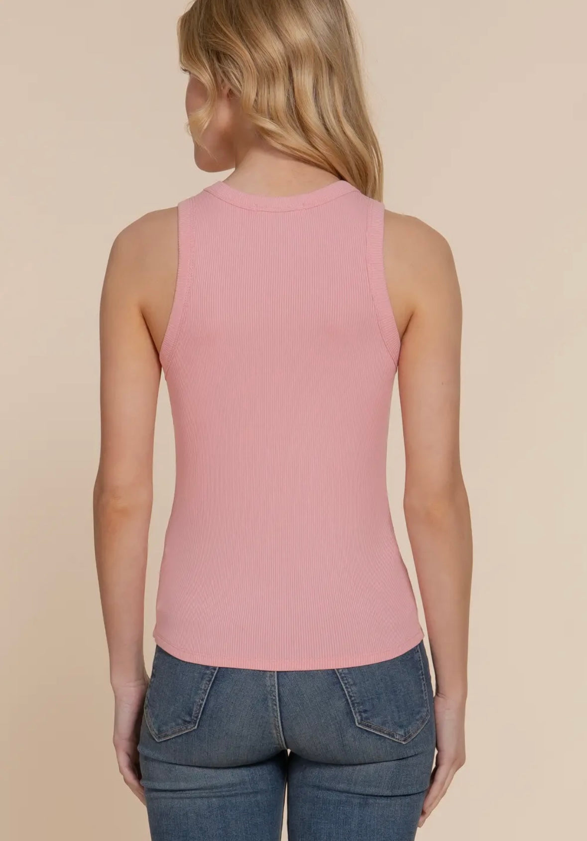 Basic ribbed tank