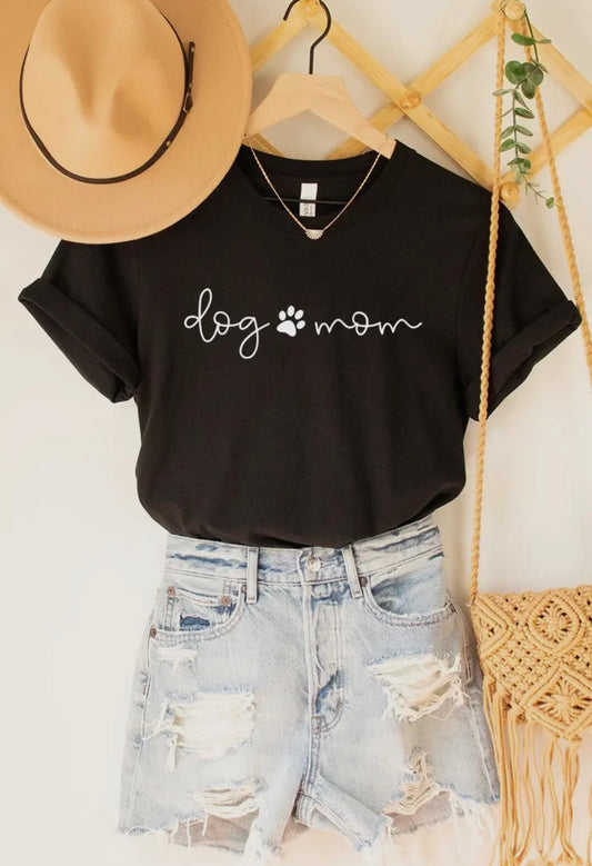 dog mom graphic tee