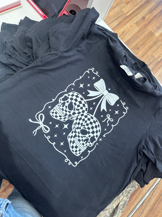 Skull cherries graphic tee