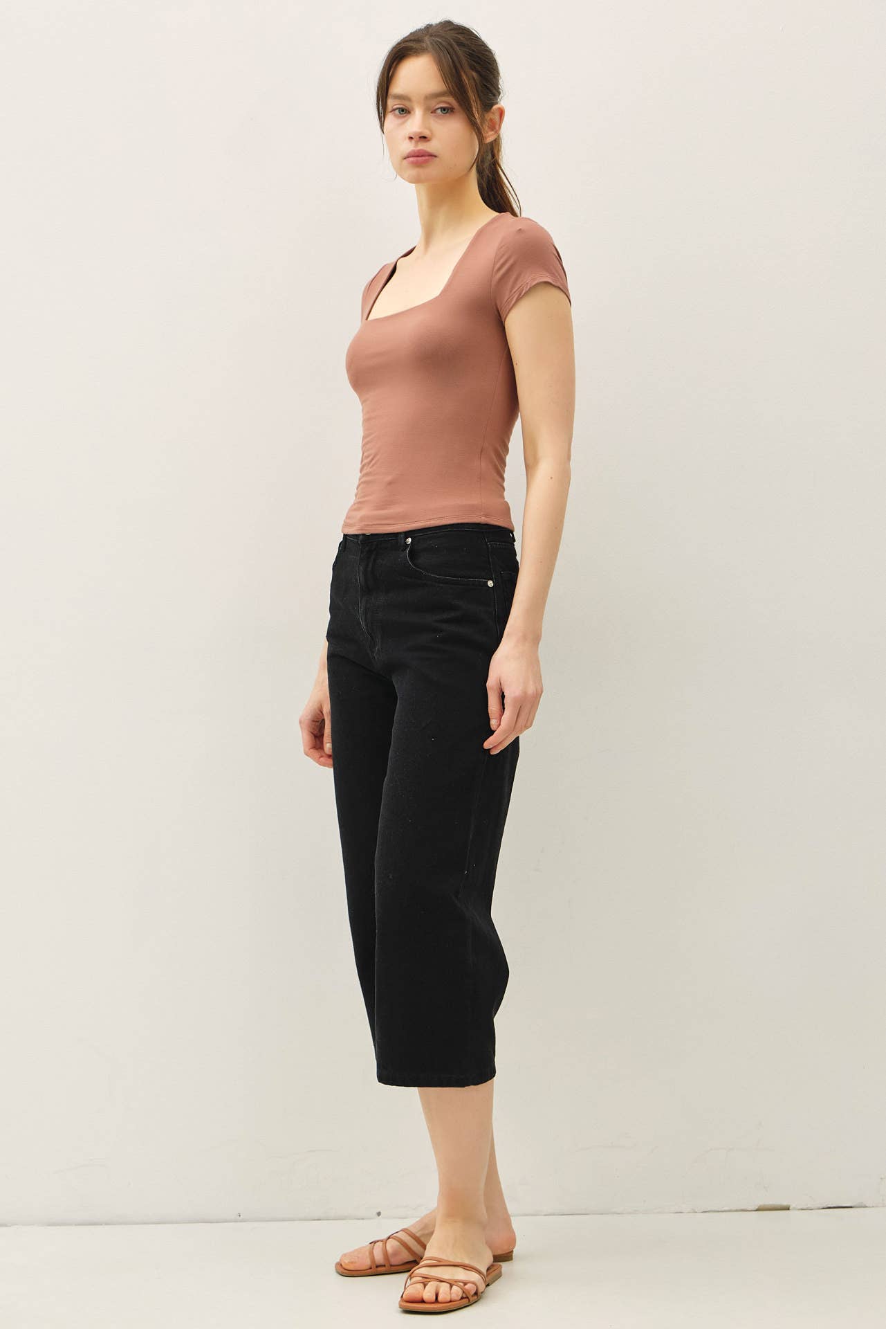 SQUARE NECK KNIT TEE