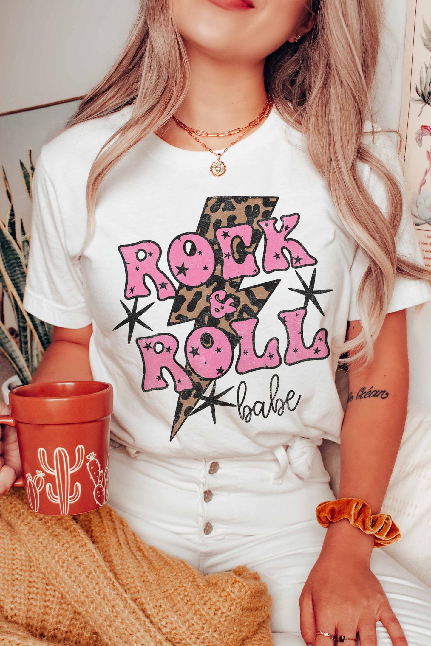 ROCK & ROLL BABY GRAPHIC TEE
