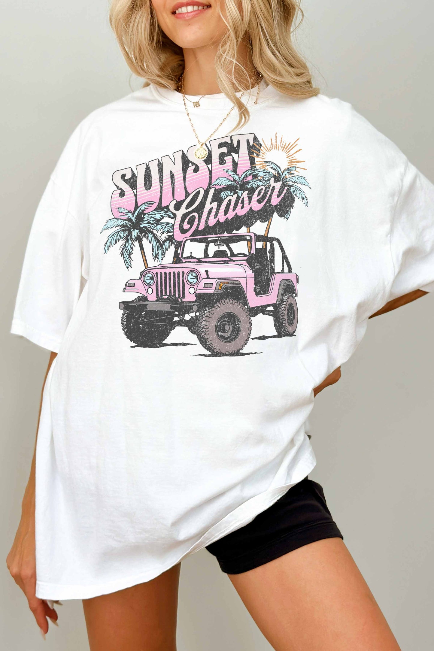 SUNSET CHASER OVERSIZED GRAPHIC TEE