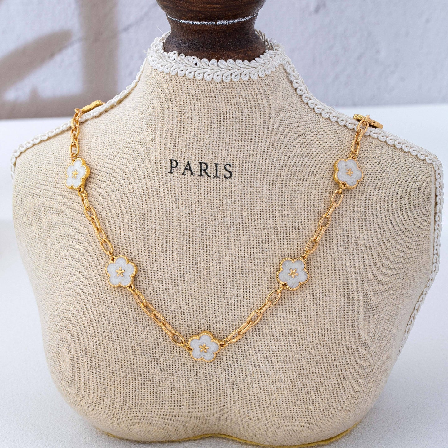 Vintage-Inspired White Enamel Floral Necklace | 80N93188