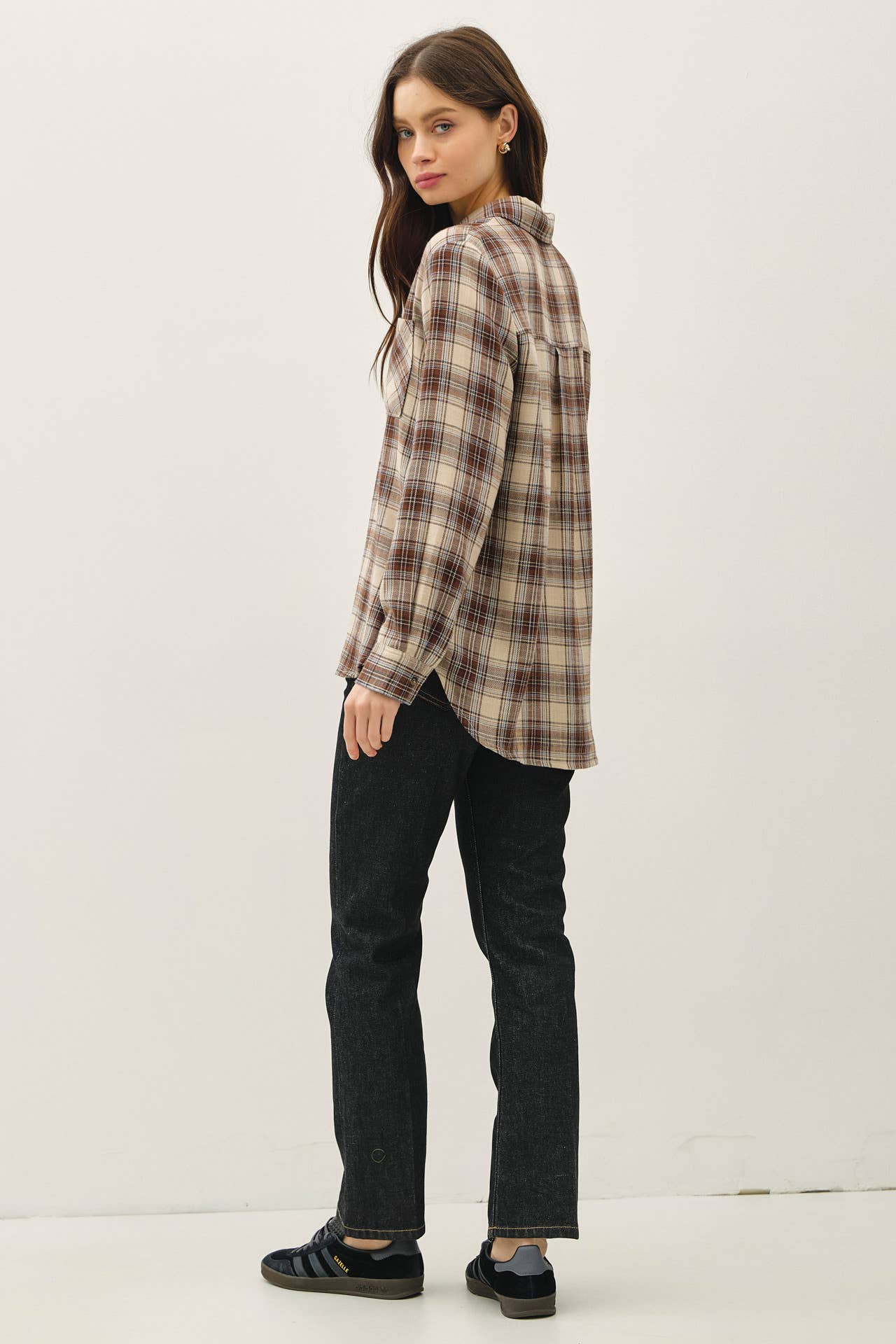 BROWNY PLAID FLANNEL BUTTON UP LONG SLEEVE SHIRT