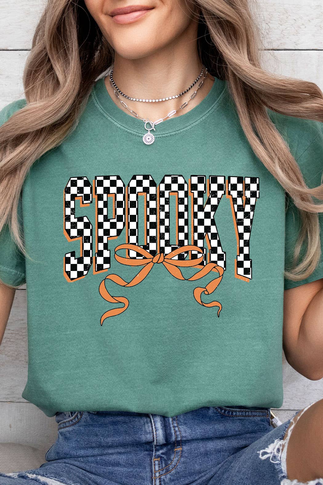 (PRE-ORDER) Spooky Checkered Bow Comfort Colors Tee