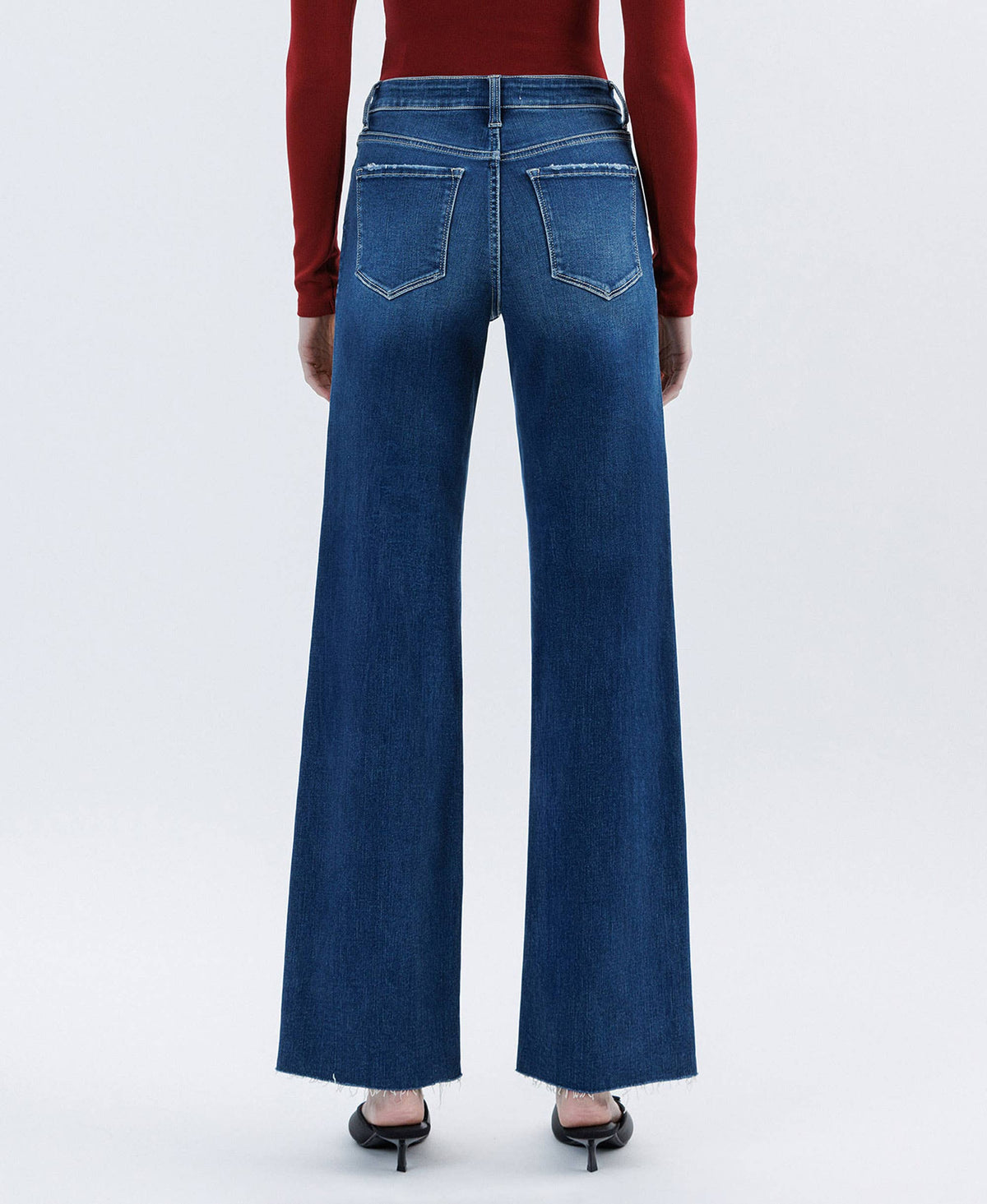 HIGH RISE RAW HEM TINTED SLIM WIDE JEANS T6671