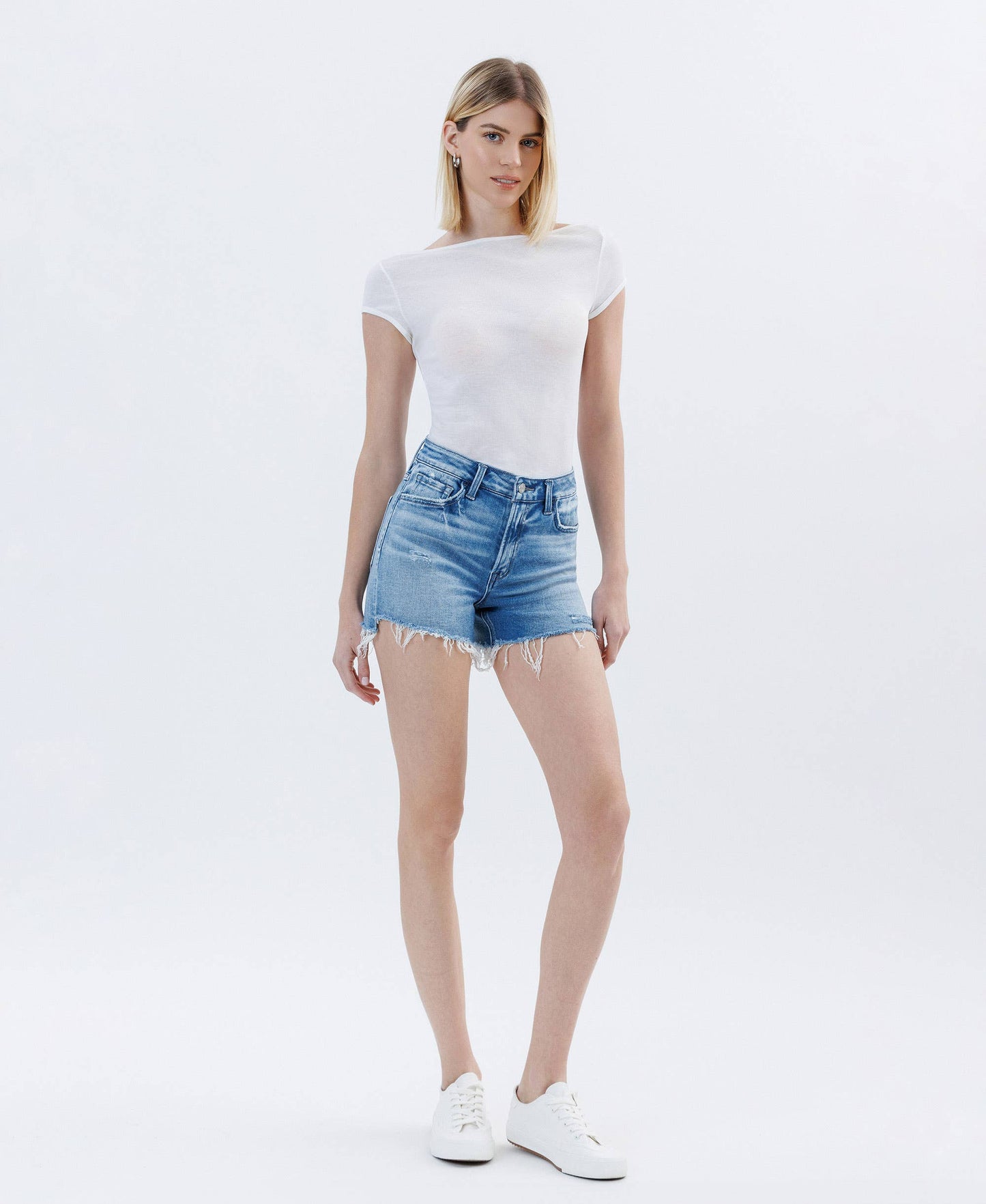 MARIE HIGH RISE RAW SIDE STEP HEM SHORTS T6815