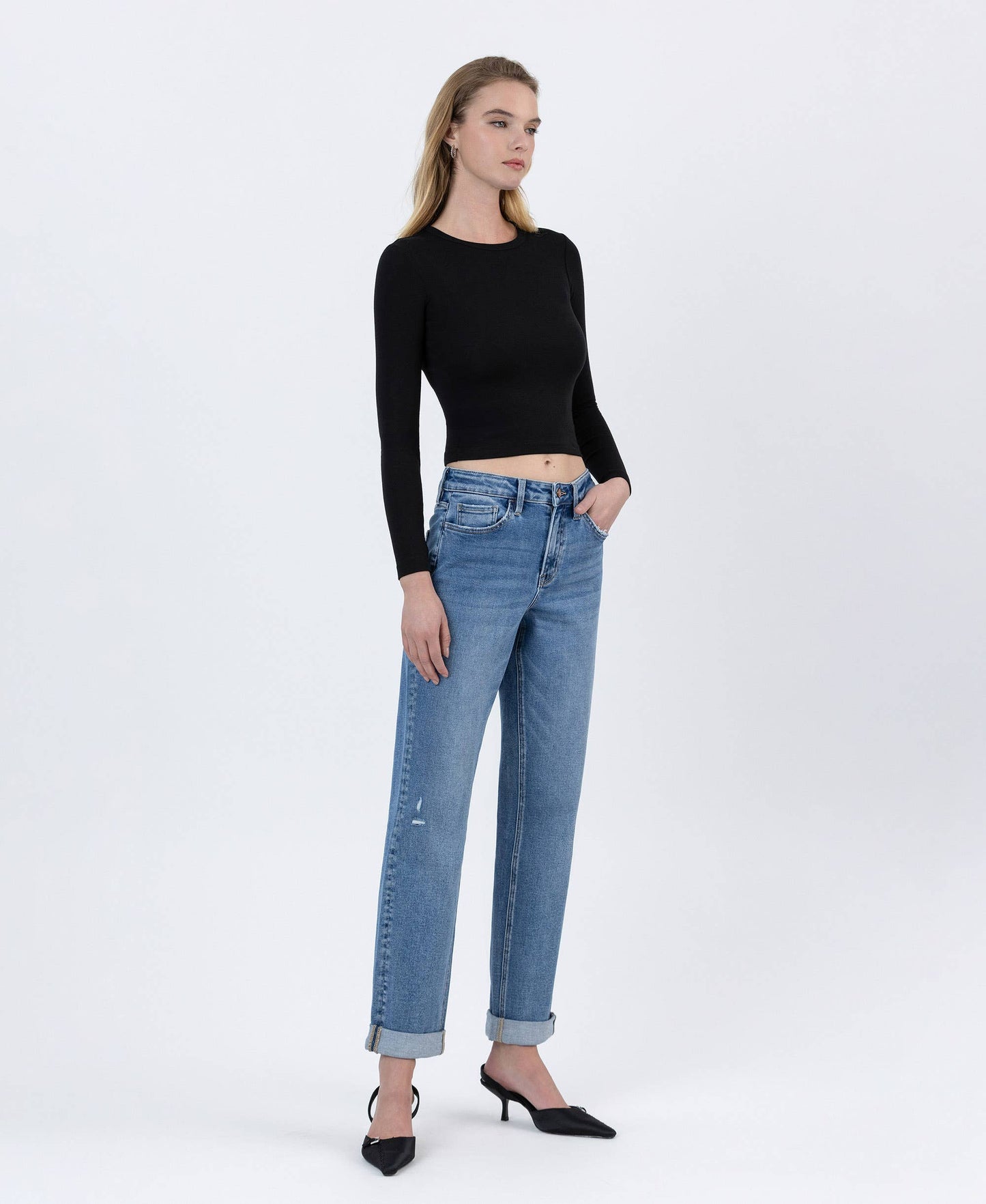 HIGH RISE CUFFED BOYFRIEND JEANS