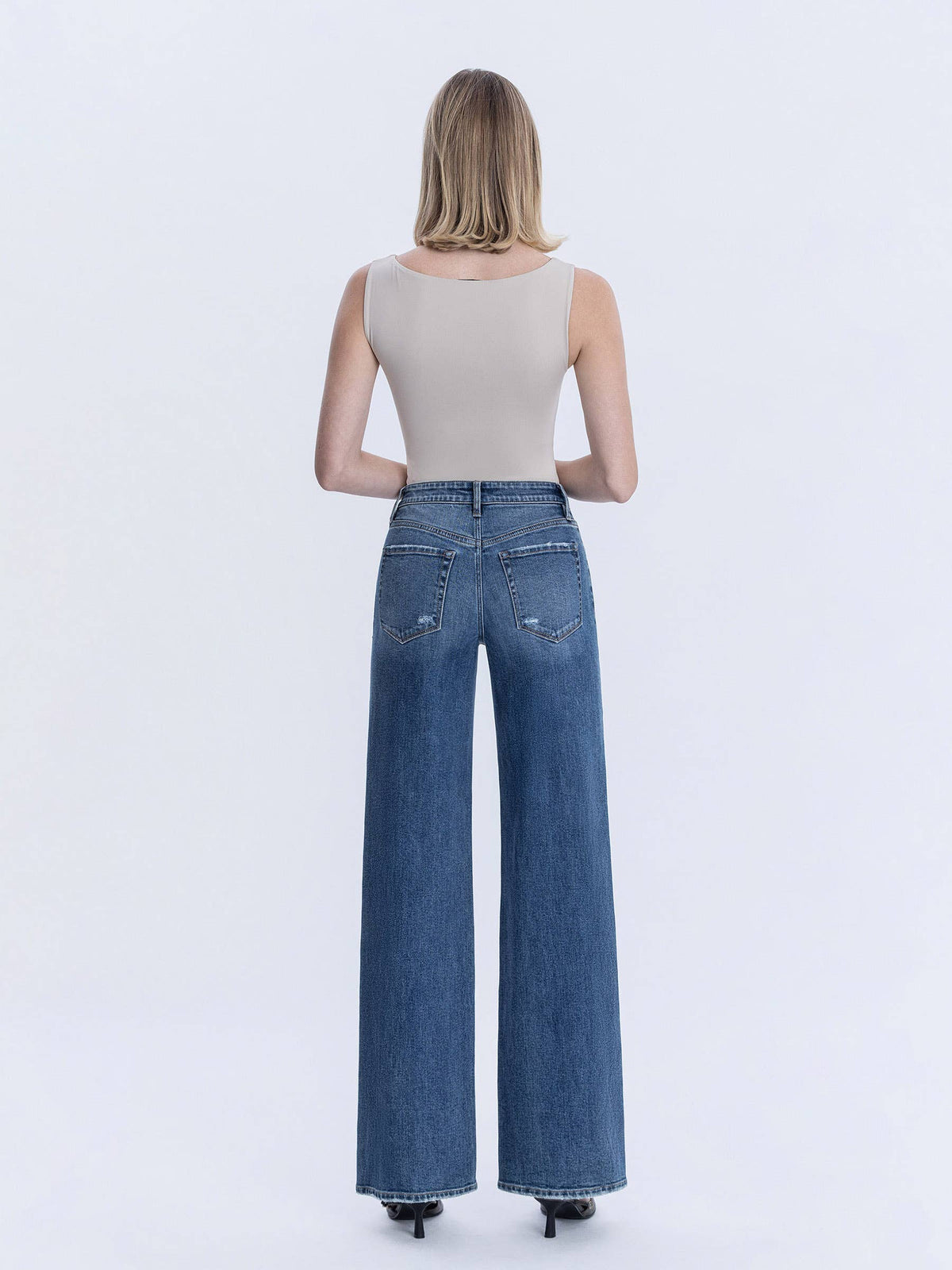OLIVIA HIGH RISE DISTRESSED LEFT KNEE WIDE LEG JEANS T7076