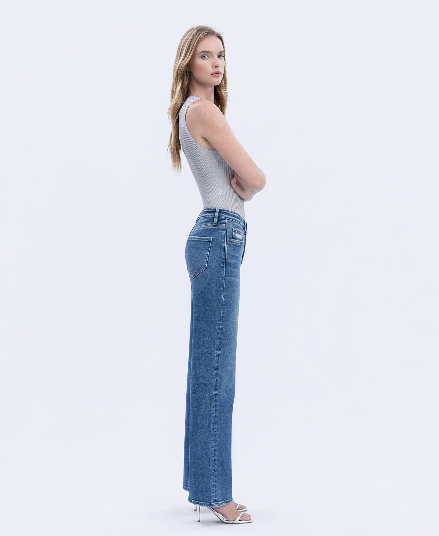BRANDY HIGH RISE FULL LENGTH SLIM WIDE JEANS T6502