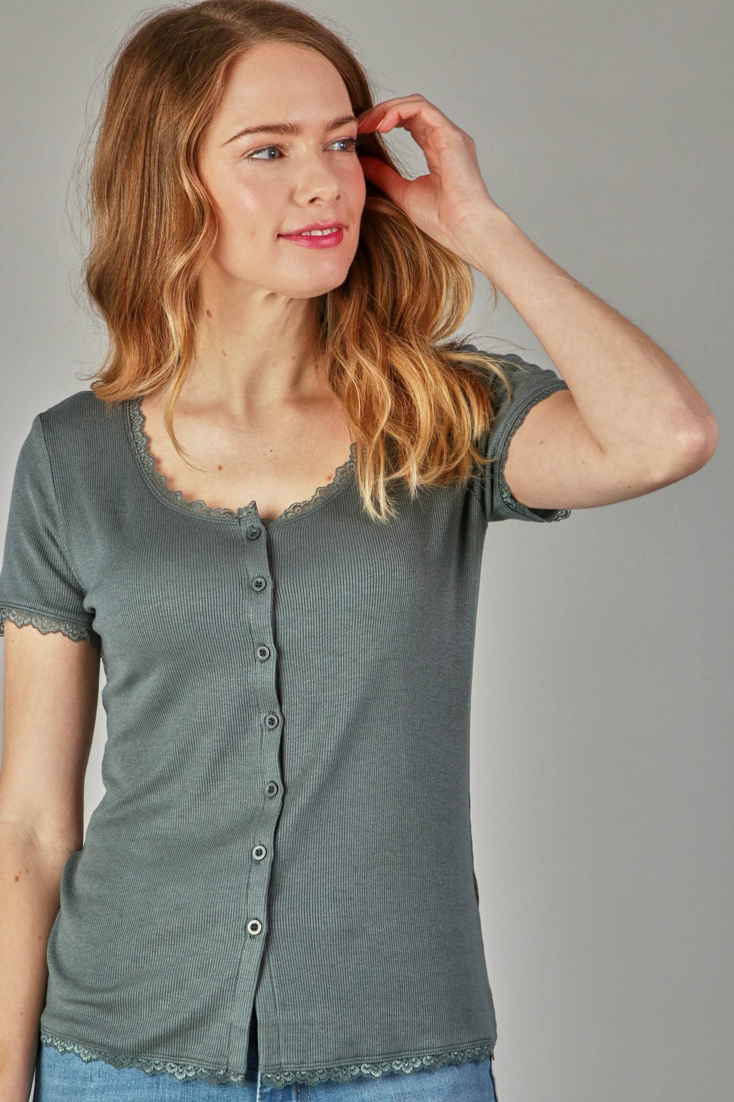 Button lace top