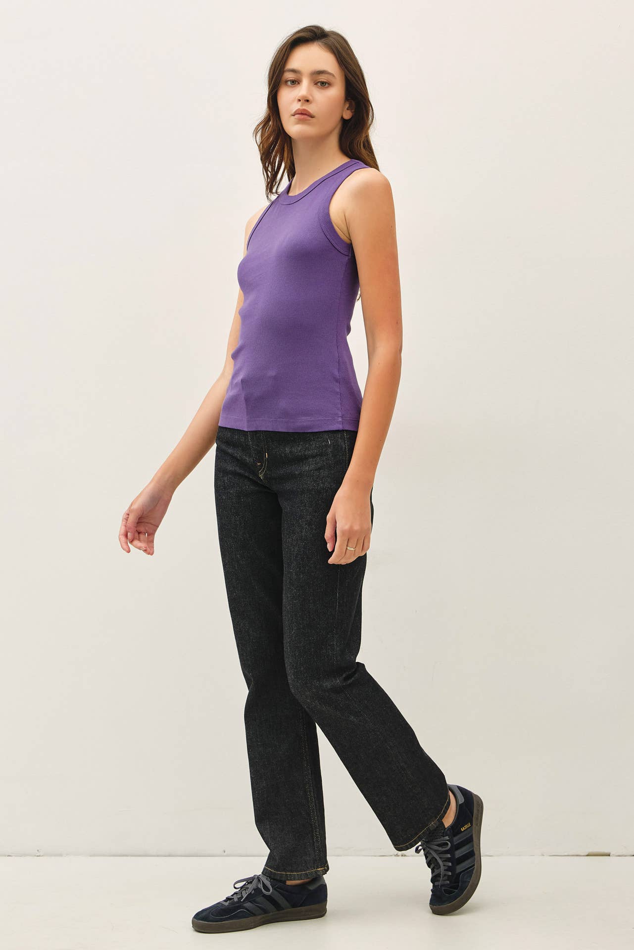 Round neck basic tank