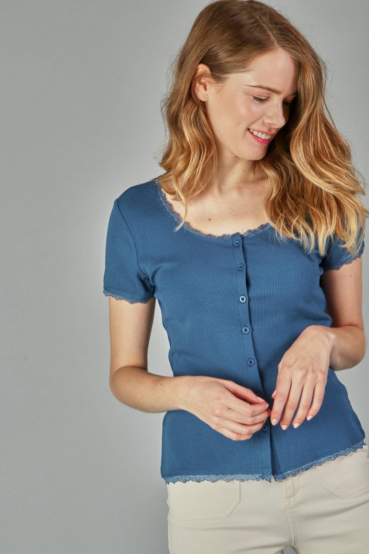 Button lace top
