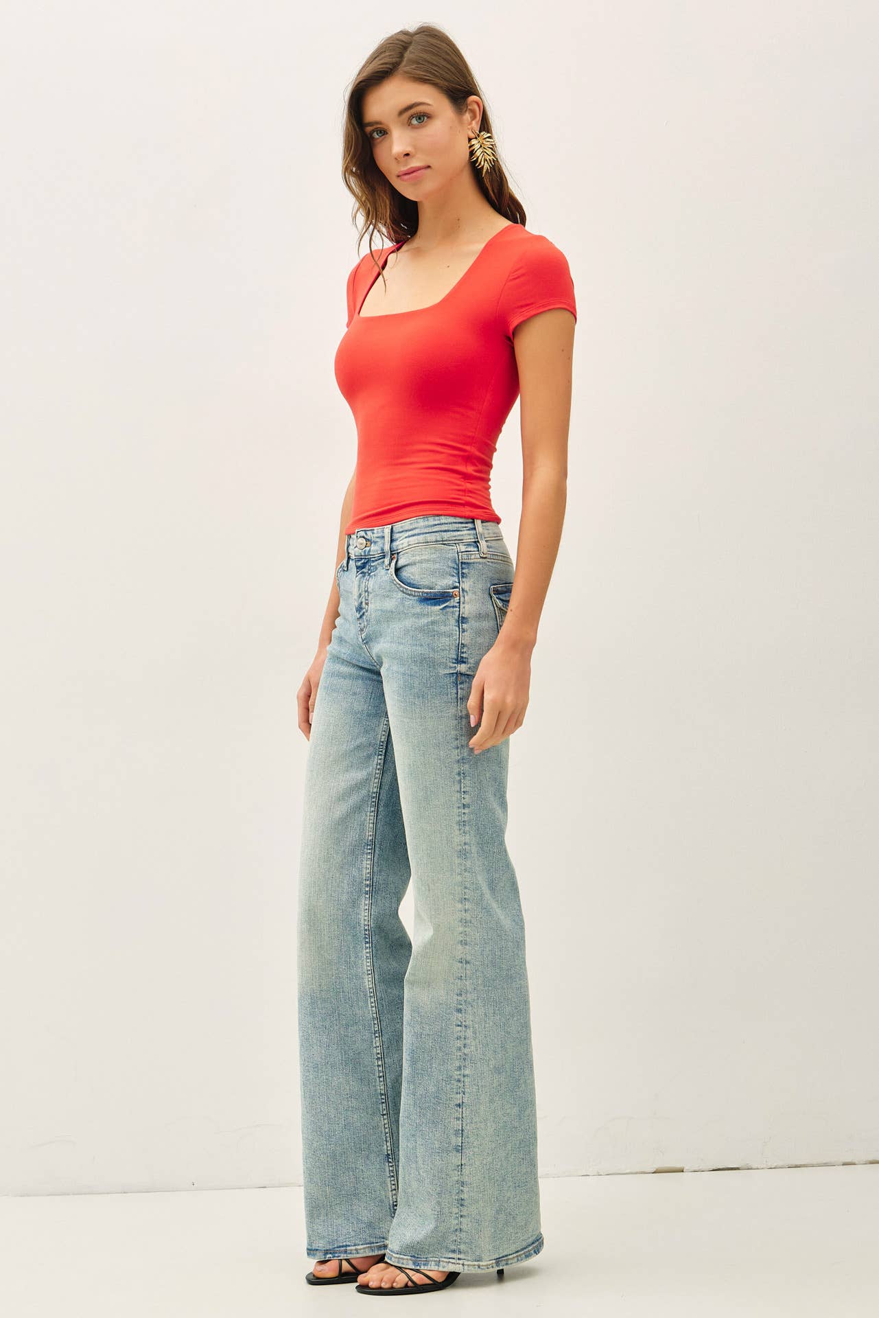SQUARE NECK KNIT TEE